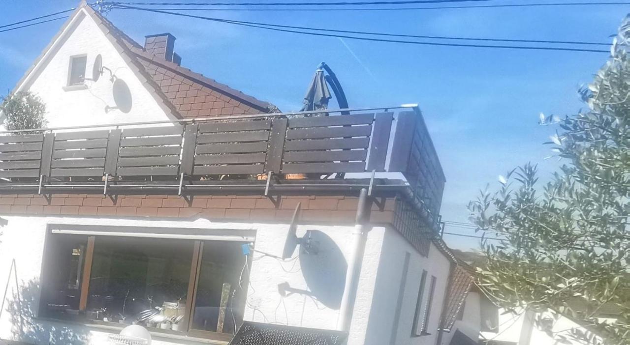 Ferienwohnung Auszeit Rhein-Mosel Waldesch Exterior foto