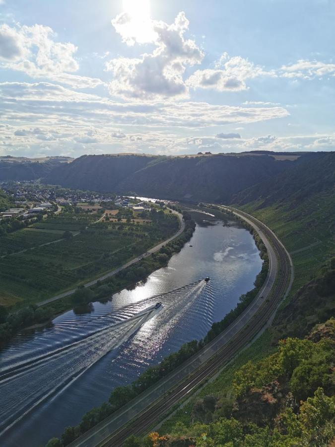 Ferienwohnung Auszeit Rhein-Mosel Waldesch Exterior foto